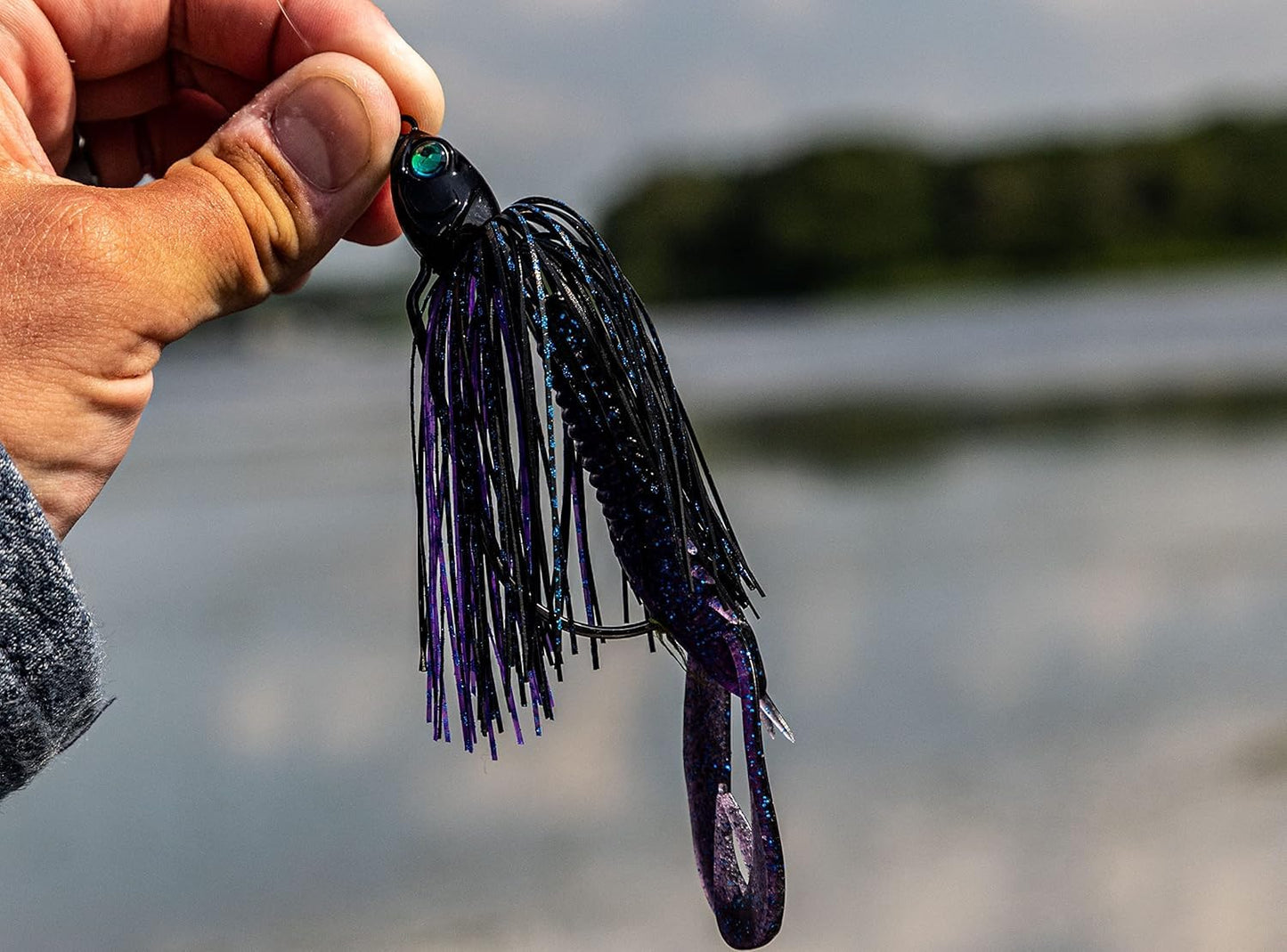 6th Sense – Axle Swinging Swim Jig – Weedless Swing Hook Jig – Bass Fishing – EWG Screw Lock